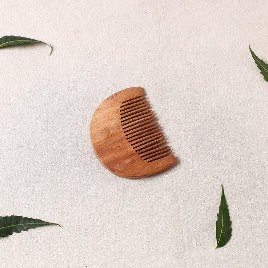 Bijnor Hand Carved Neem Wood Comb (Small)
