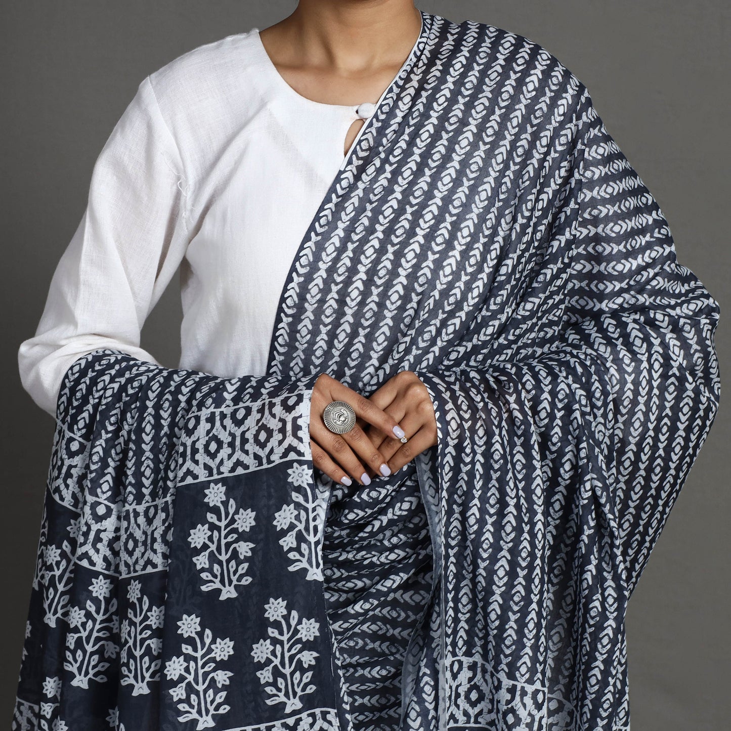 mul cotton dupatta