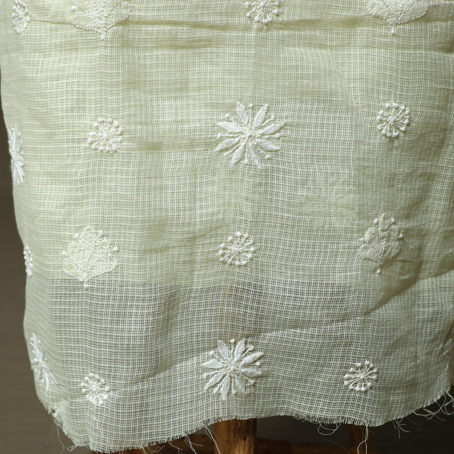 Lucknowi Hand Embroidered Kota Doria Cotton Chikankari 2pc Unstitched Dress Material 125