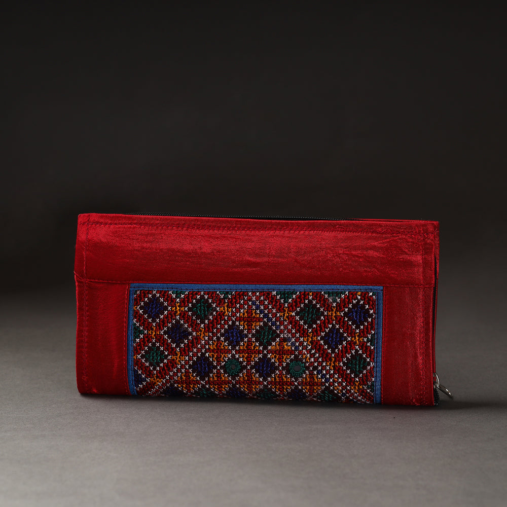 Embroidery Clutch
