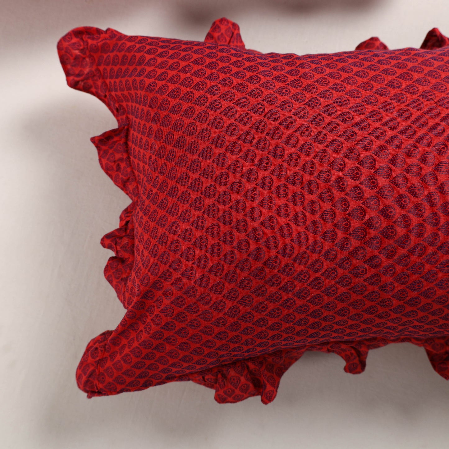 Red - Set of 2 Jacquard Cotton Frill Pillow Covers 01