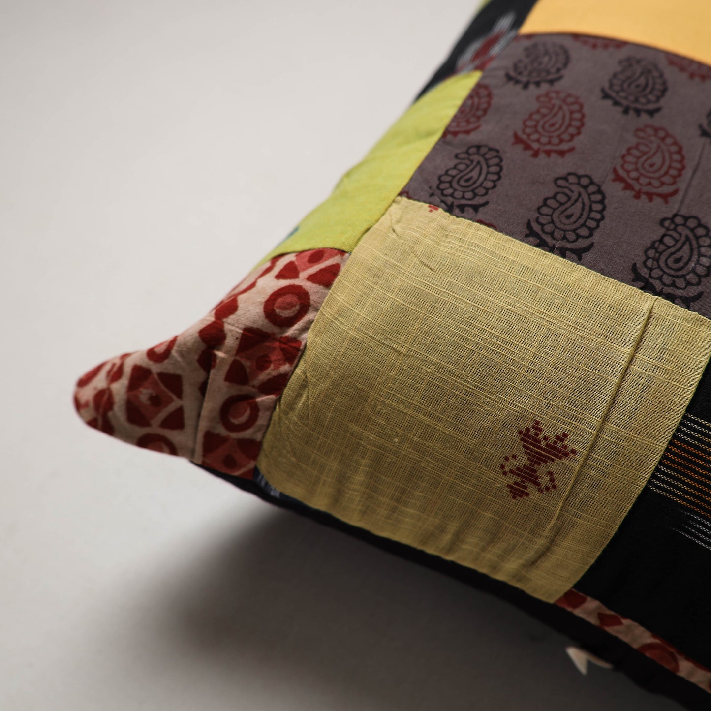 Patchwork Cushion Cover (16 x 16 in) 54