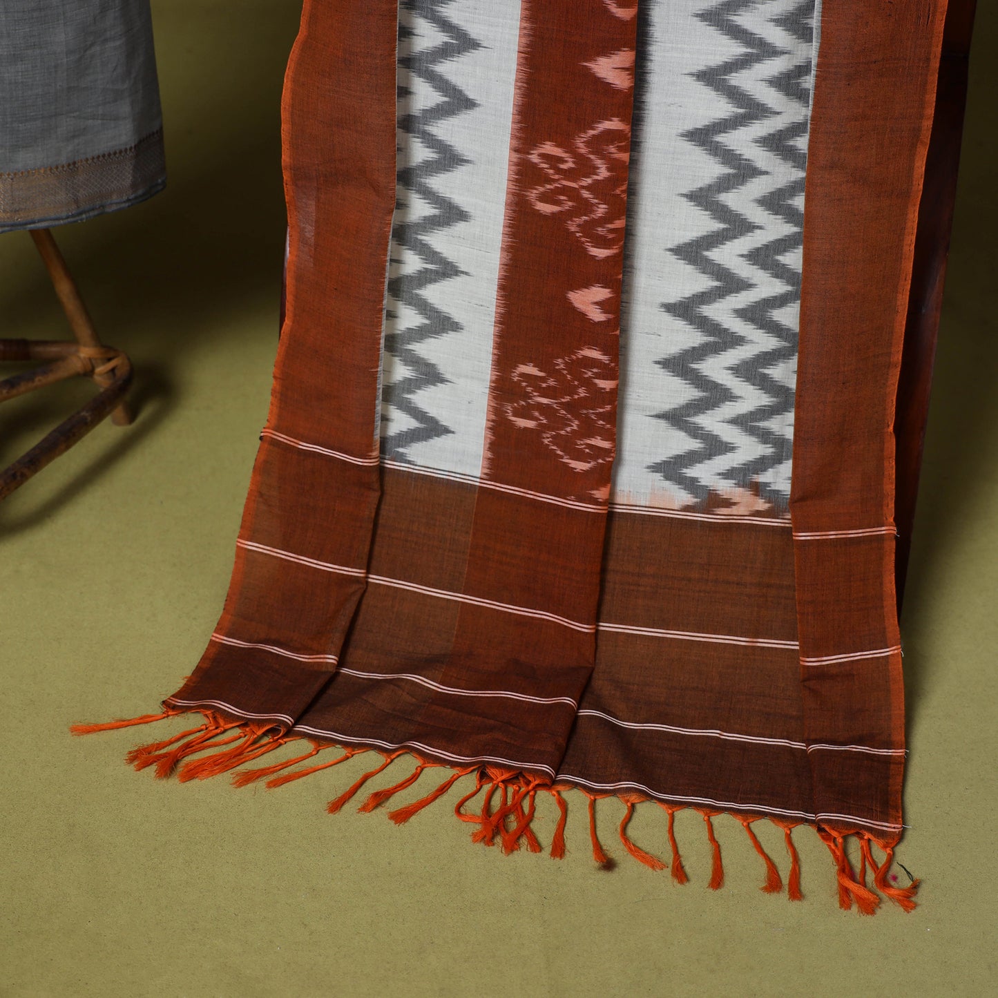 2pc unstitched mangalagiri dress material with jewellery