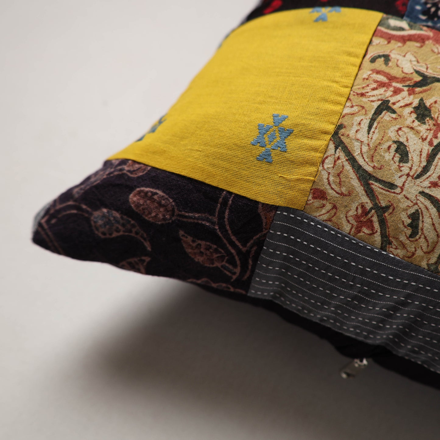 Patchwork Cushion Cover (16 x 16 in) 83