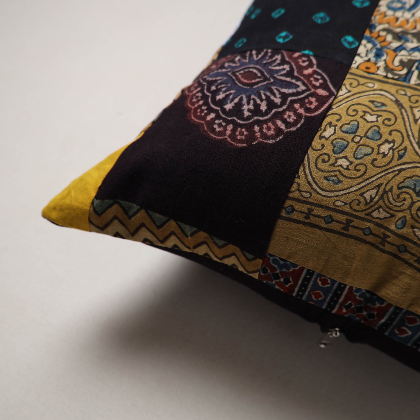 Patchwork Cushion Cover (16 x 16 in) 84