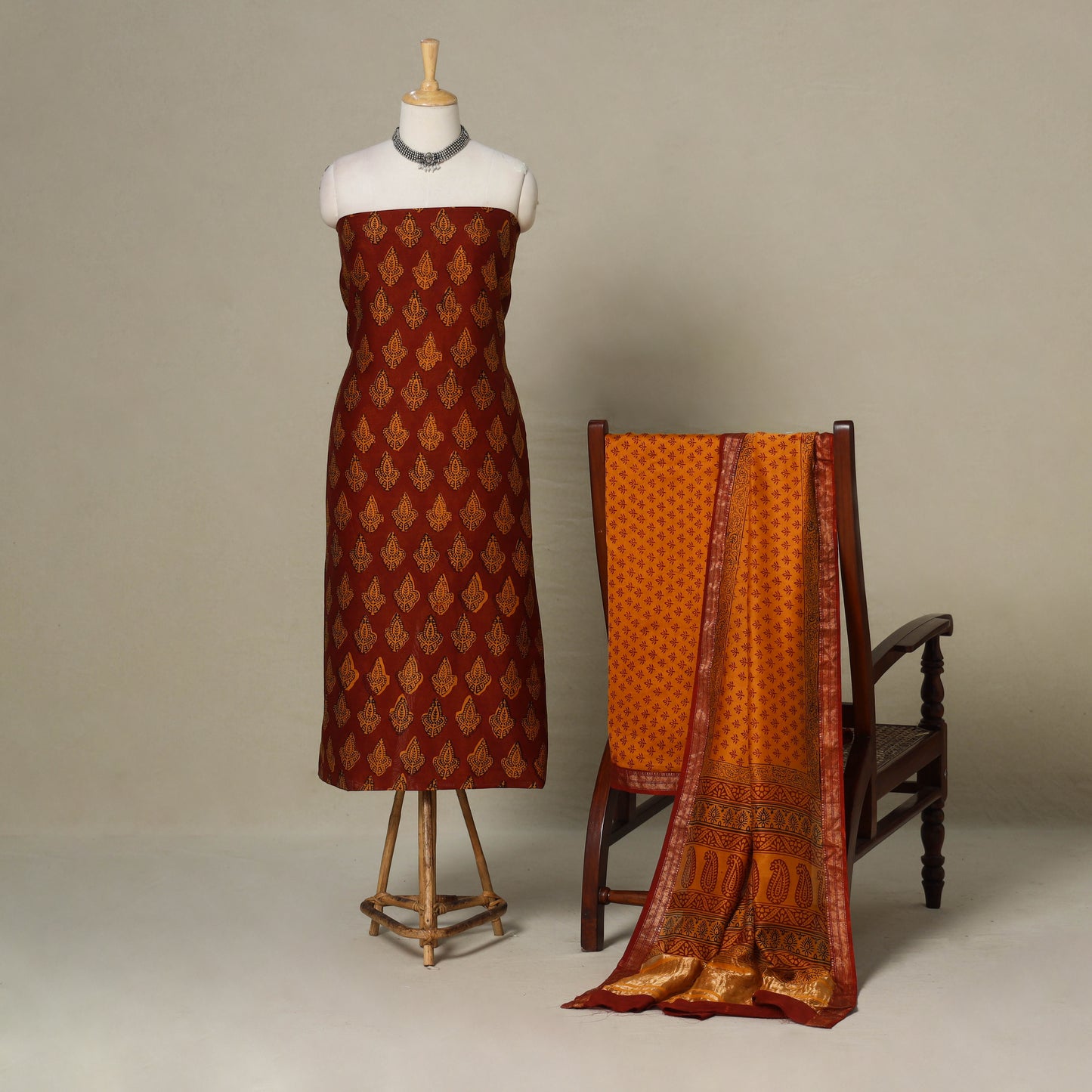 Red - 3pc maheshwari silk unstitched bagh dress material 05