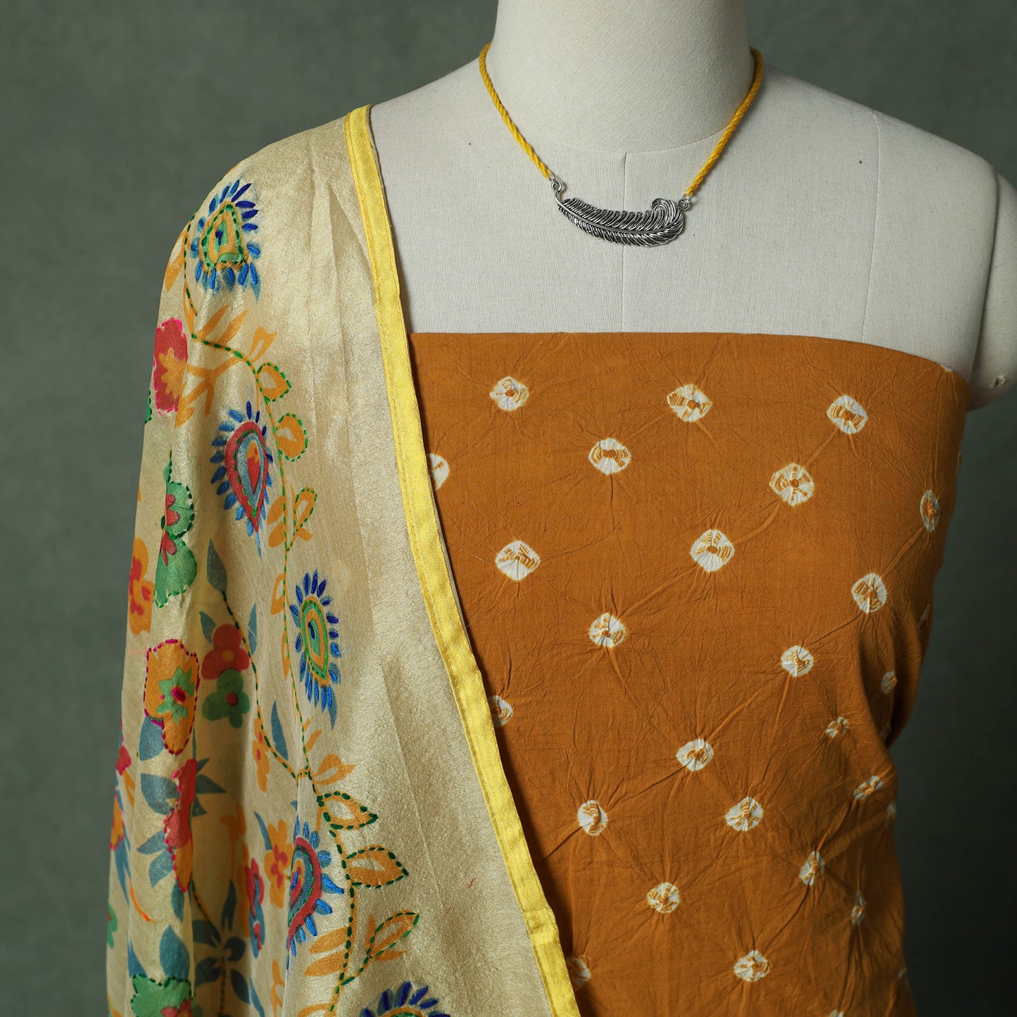 Kutch Bandhani Tie-Dye Pure Mul Cotton 2pc Unstitched Dress Material Kurta Set with Jewellery 05