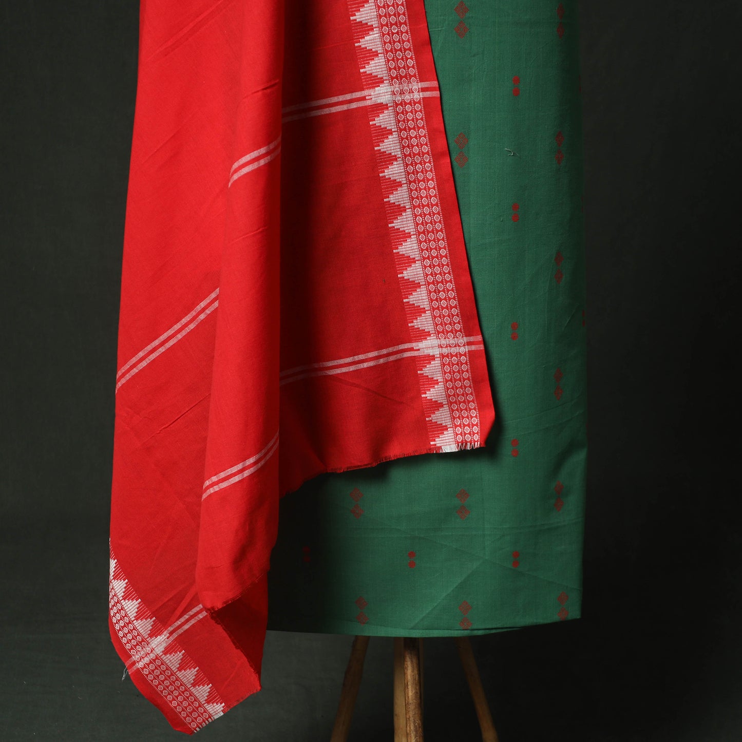 Green - Jacquard Woven 2pc Cotton Unstitched Dress Material Kurta Set with Jewellery 06