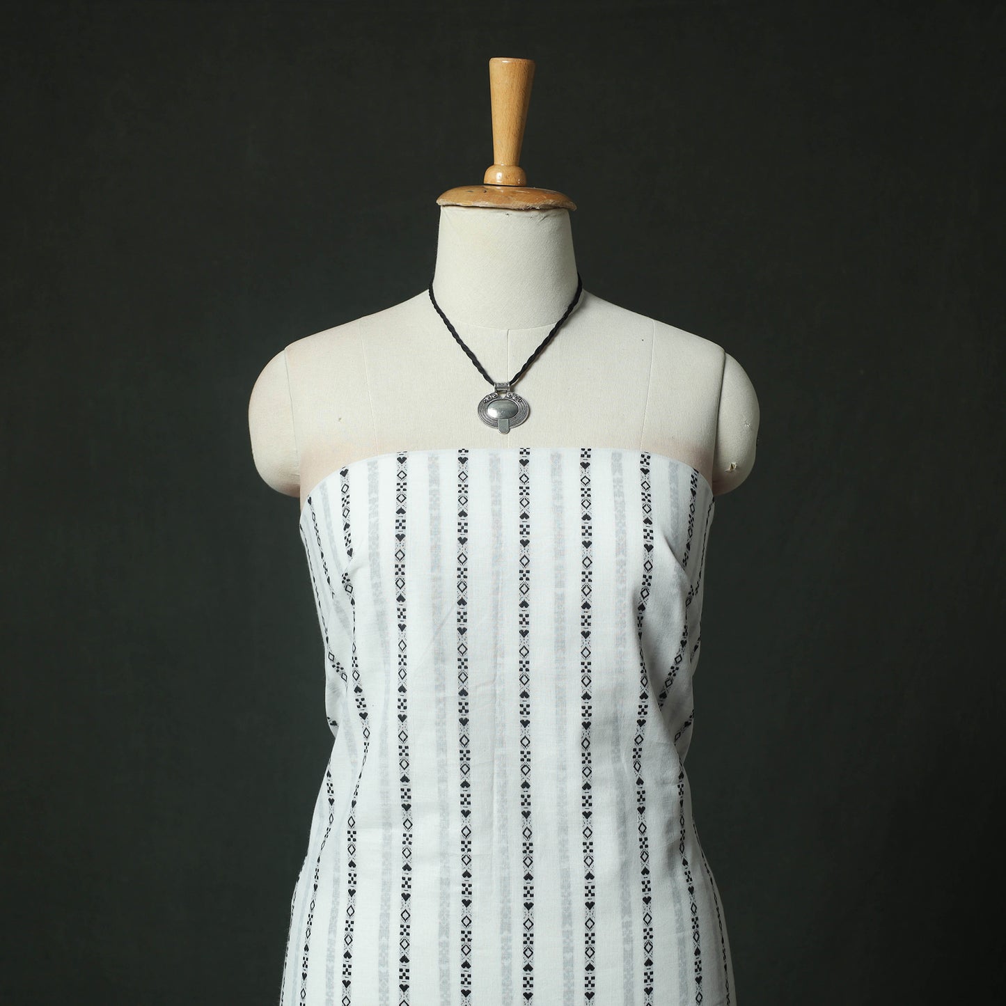White - Jacquard Woven 2pc Cotton Unstitched Dress Material Kurta Set with Jewellery 11
