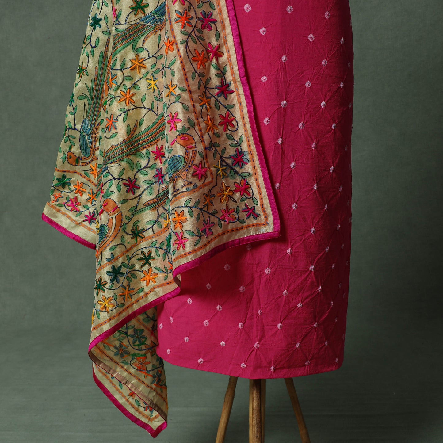 Kutch Bandhani Tie-Dye Pure Mul Cotton 2pc Unstitched Dress Material Kurta Set with Jewellery 19