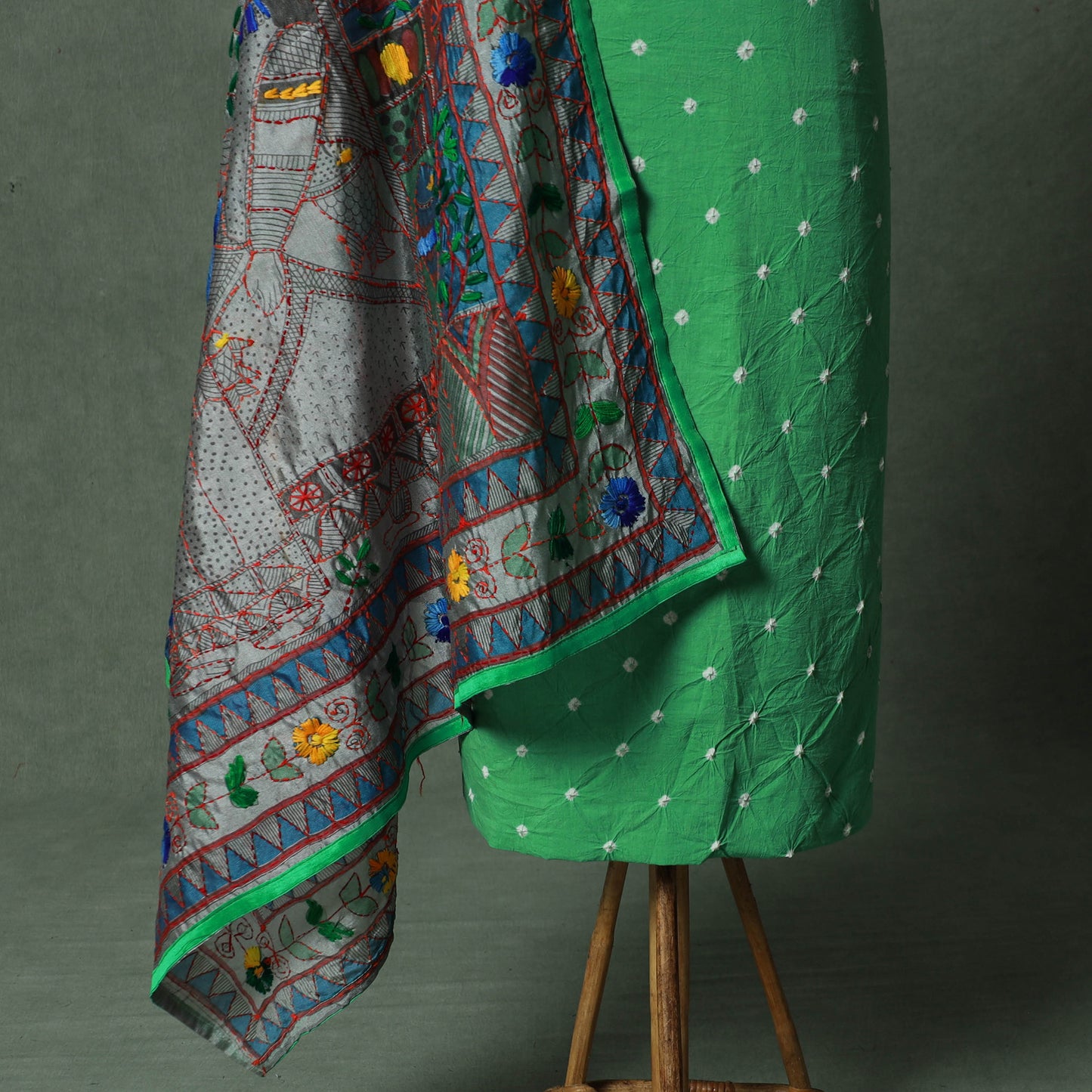 Kutch Bandhani Tie-Dye Pure Mul Cotton 2pc Unstitched Dress Material Kurta Set with Jewellery 24