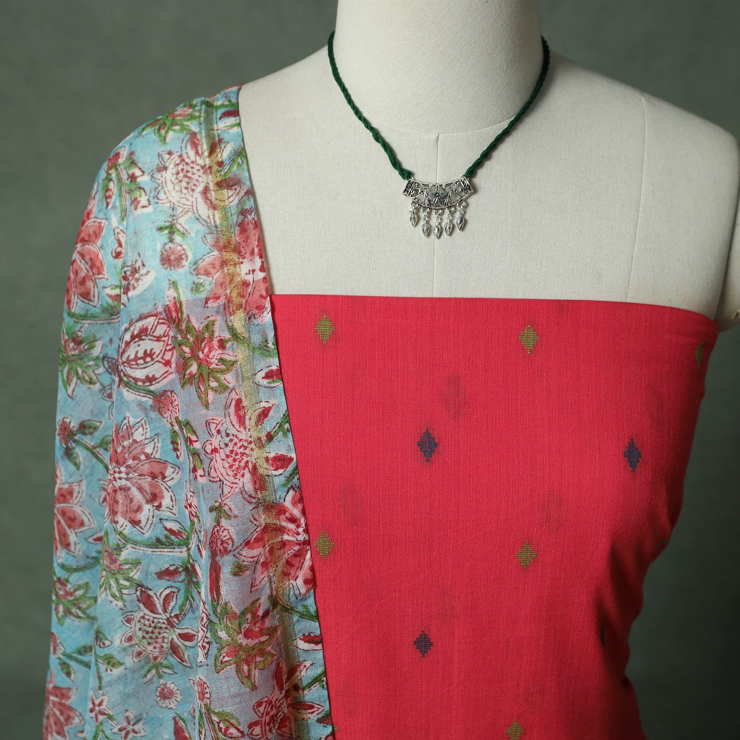 Jacquard Woven Cotton 2pc Unstitched Dress Material Kurta Set with Jewellery 02
