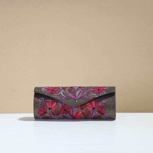 Authentic Kashmiri Crewel Embroidery Velvet Clutch 26