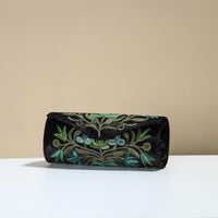 Authentic Kashmiri Crewel Embroidery Velvet Clutch 46