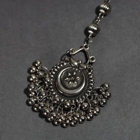 Buy Antique Finish Oxidised White Metal Maang Tikka 16 Online at iTokri.com