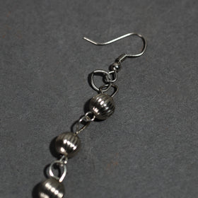 Buy Antique Finish Oxidised White Metal Maang Tikka 16 Online at iTokri.com