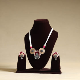 White - handmade gs jute fabart necklace set 10