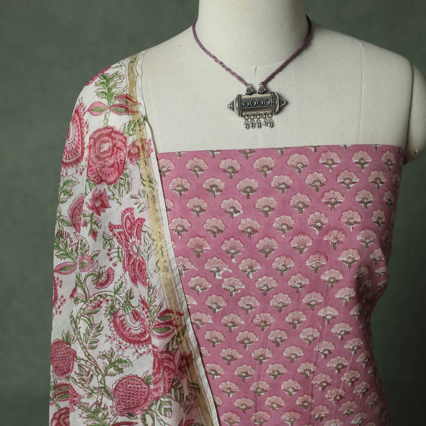 Sanganeri Hand Block Print 2pc Cotton Unstitched Dress Material Kurta Set with Jewellery 02