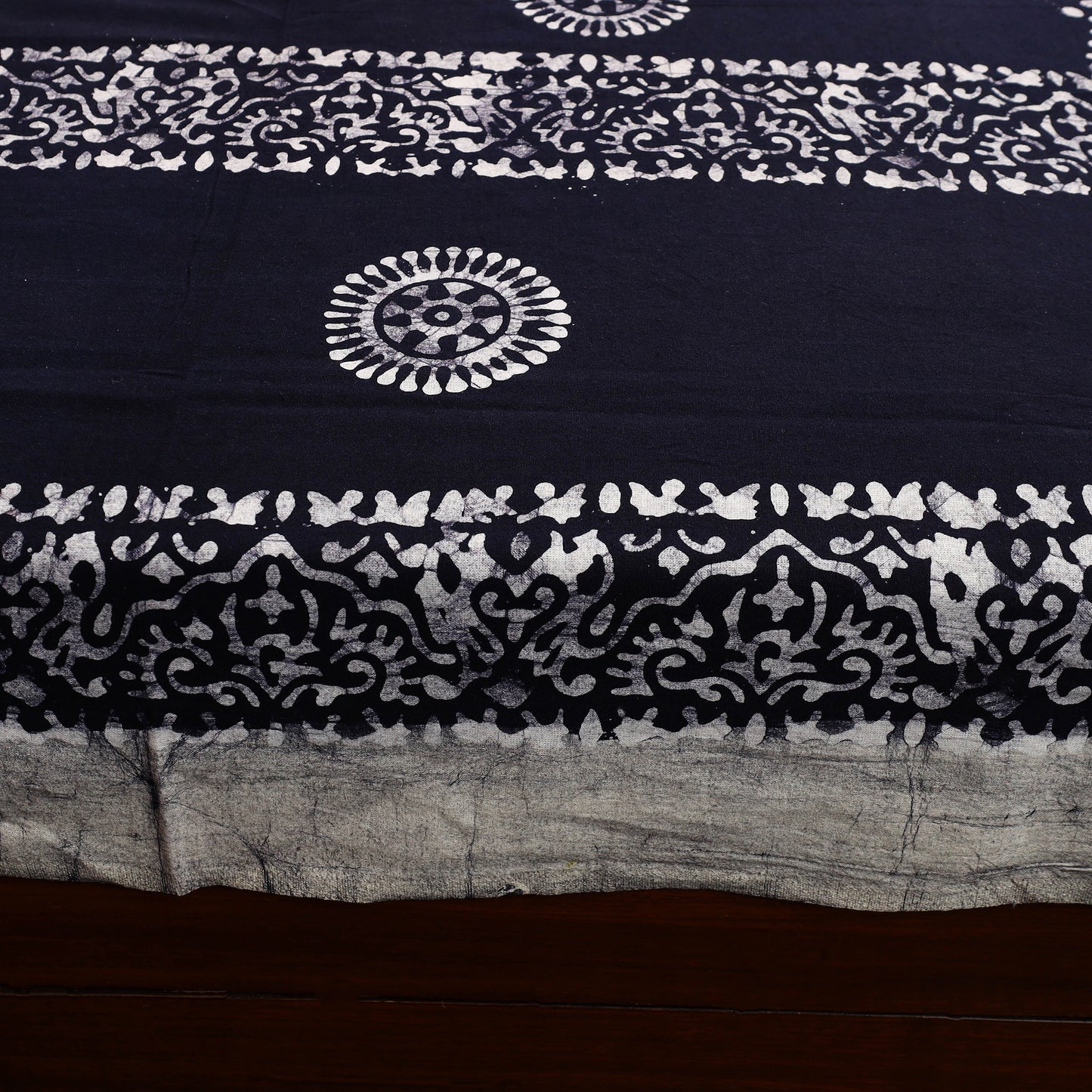 Cotton Double Hand Batik Print Bed Sheet Set 38