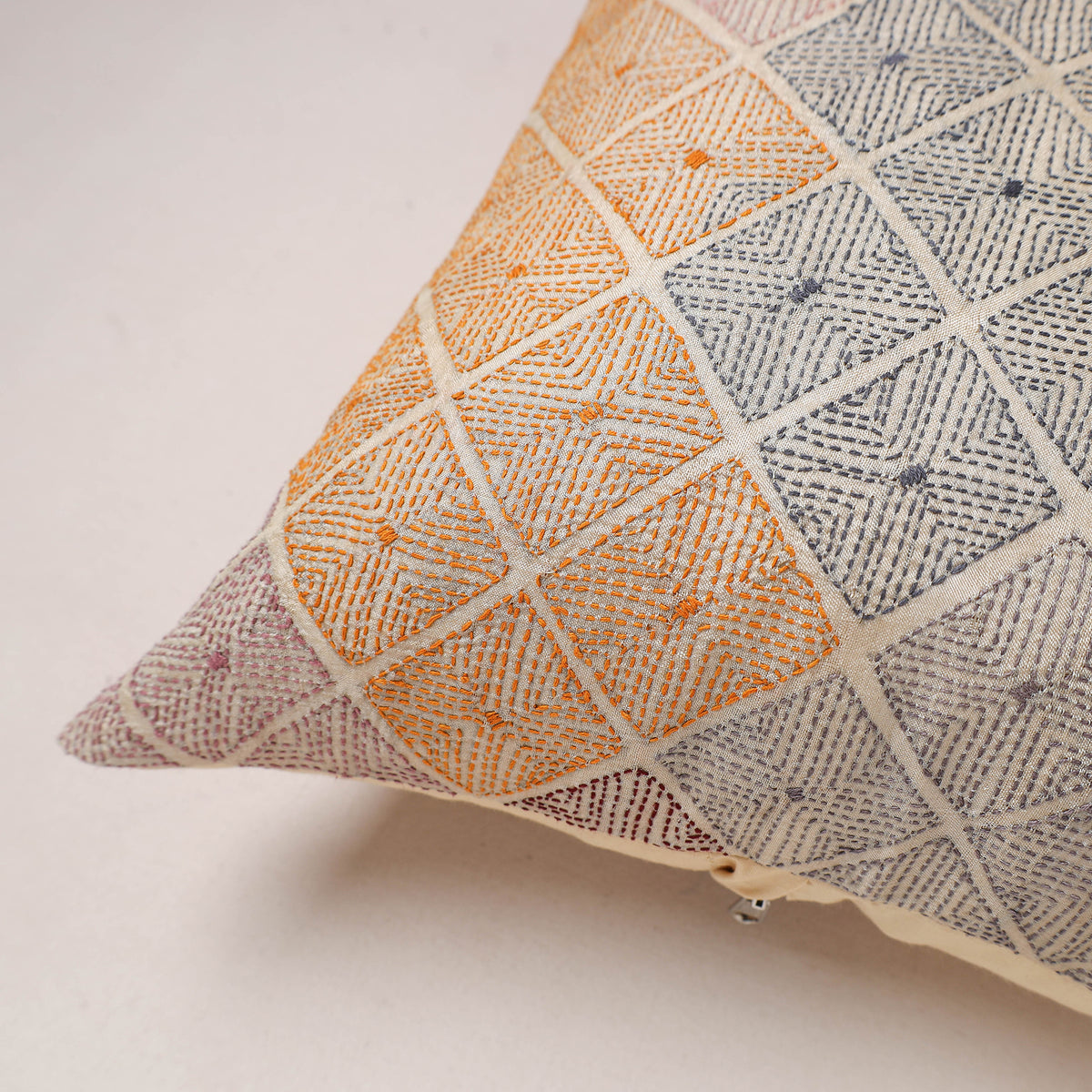 Running Stitch Plain Cushion Cover (16 x 16 in) 281