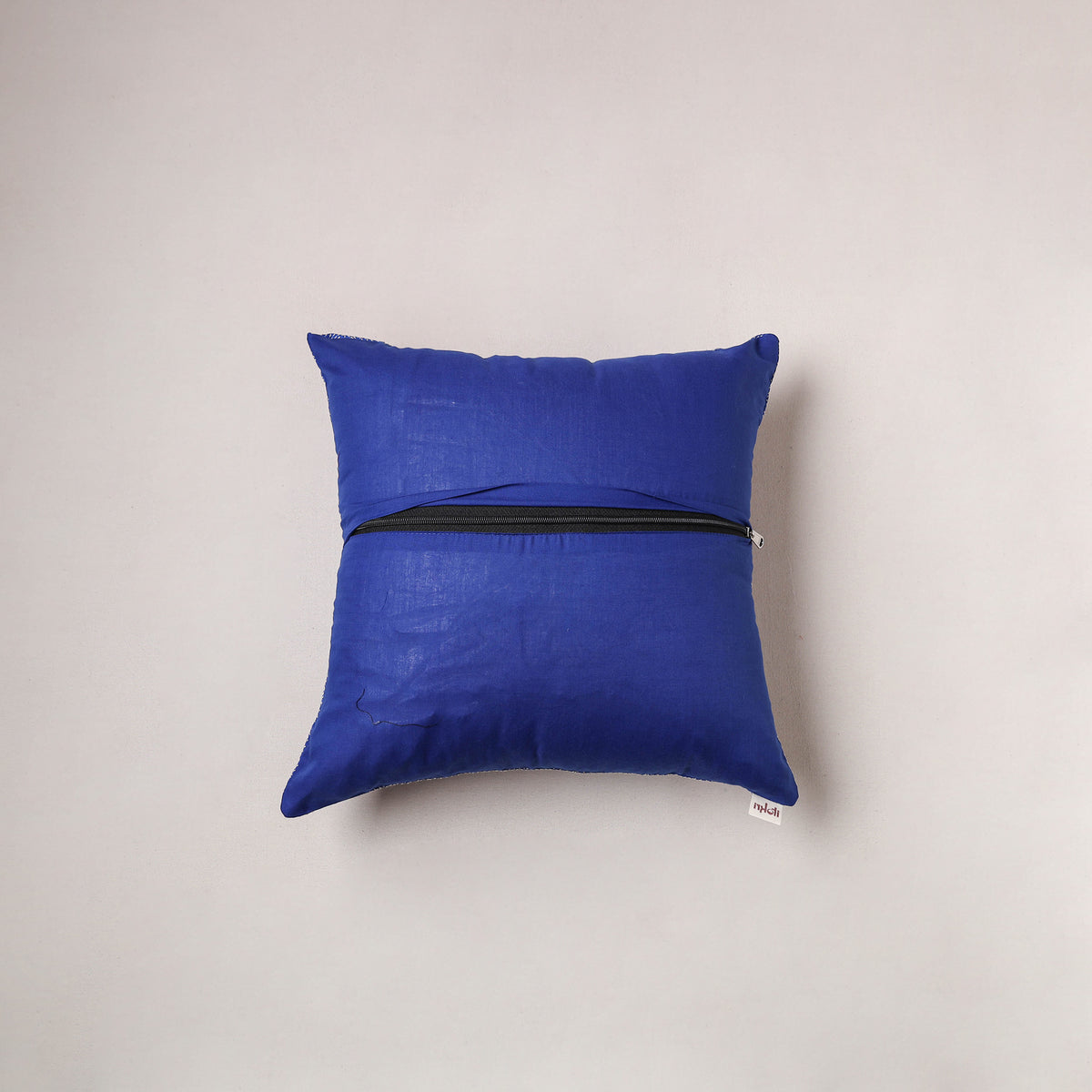 Running Stitch Plain Cushion Cover (16 x 16 in) 284
