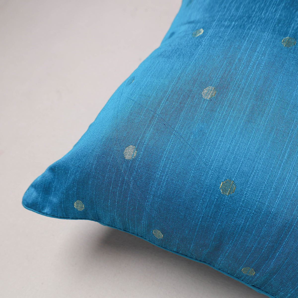 Polka Dot Cushion Cover (16 x 16 in) 295
