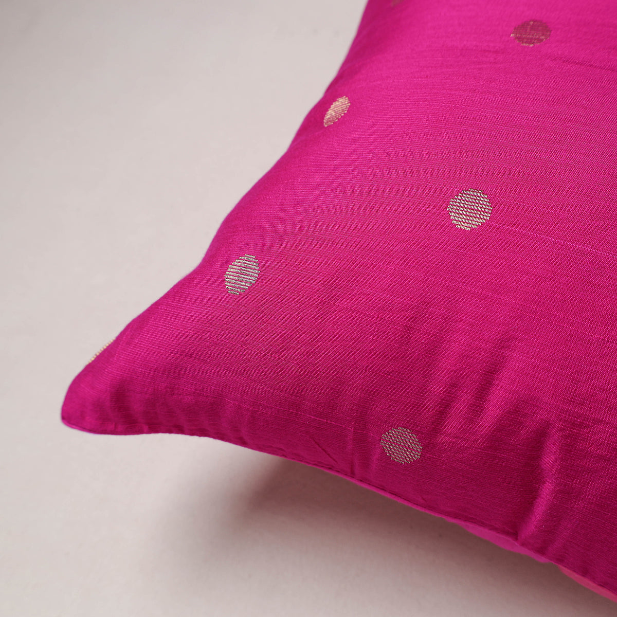 Polka Dot Cushion Cover (16 x 16 in) 296