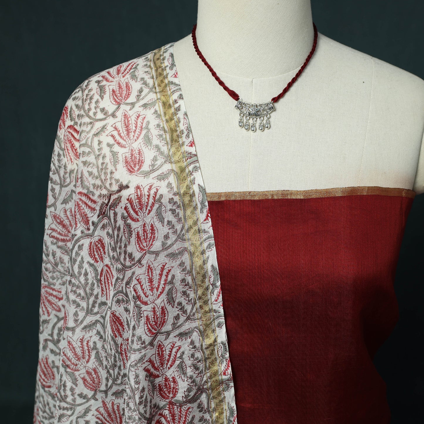 Handloom Chanderi Silk 2pc Unstitched Dress Material Kurta Set with Jewellery 03