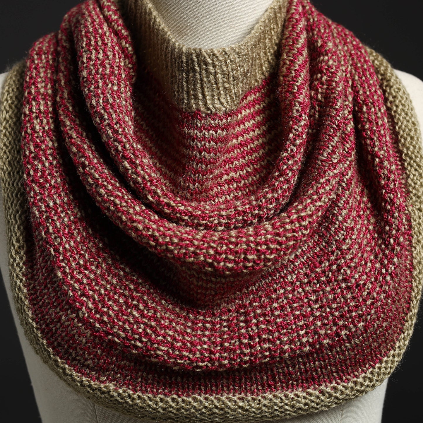 Maroon - Kumaun Hand Knitted Woolen Cowl 101