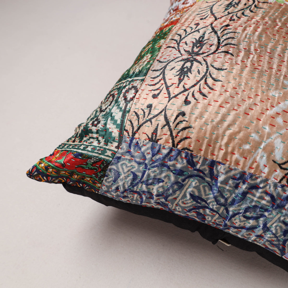 Tagai Patchwork Cushion Cover (16 x 16 in) 322