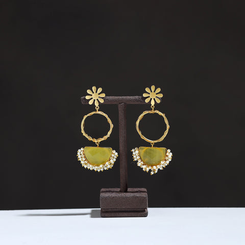 Yellow - golden plated seep pearl & onyx natural stone