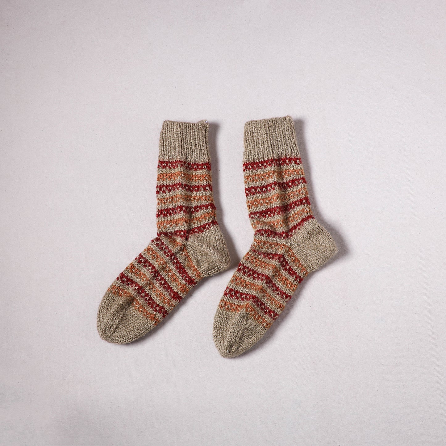 Acrylic Woolen Socks for Winter, Hand Knitted in Kumaun (Adults) 02