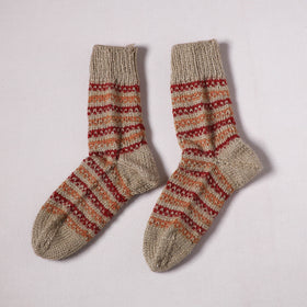 Acrylic Woolen Socks for Winter, Hand Knitted in Kumaun (Adults) 02