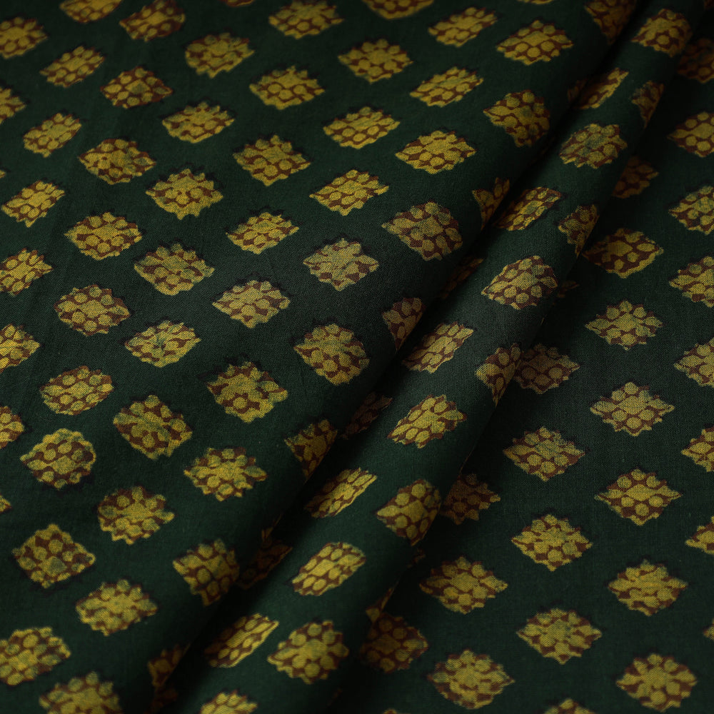 akola fabric