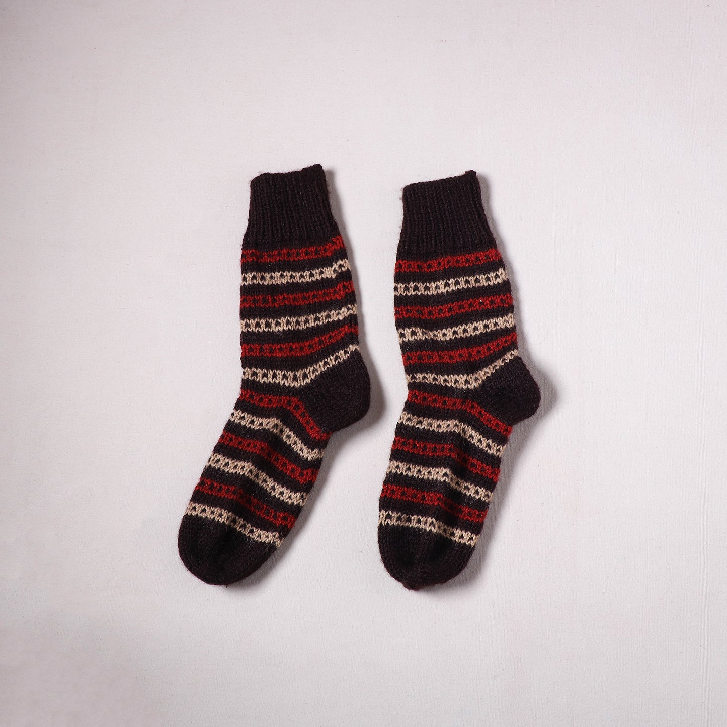 Acrylic Woolen Socks for Winter, Hand Knitted in Kumaun (Adults) 03