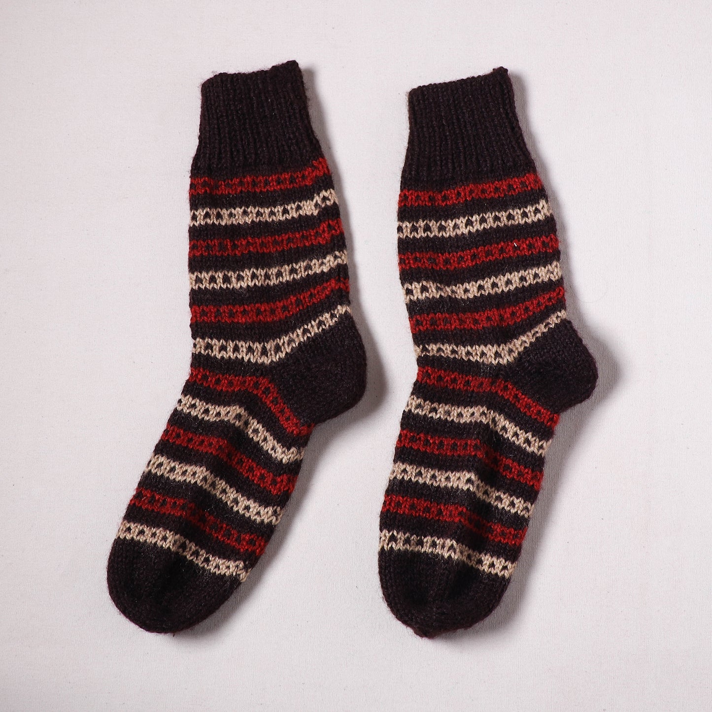 Acrylic Woolen Socks for Winter, Hand Knitted in Kumaun (Adults) 03