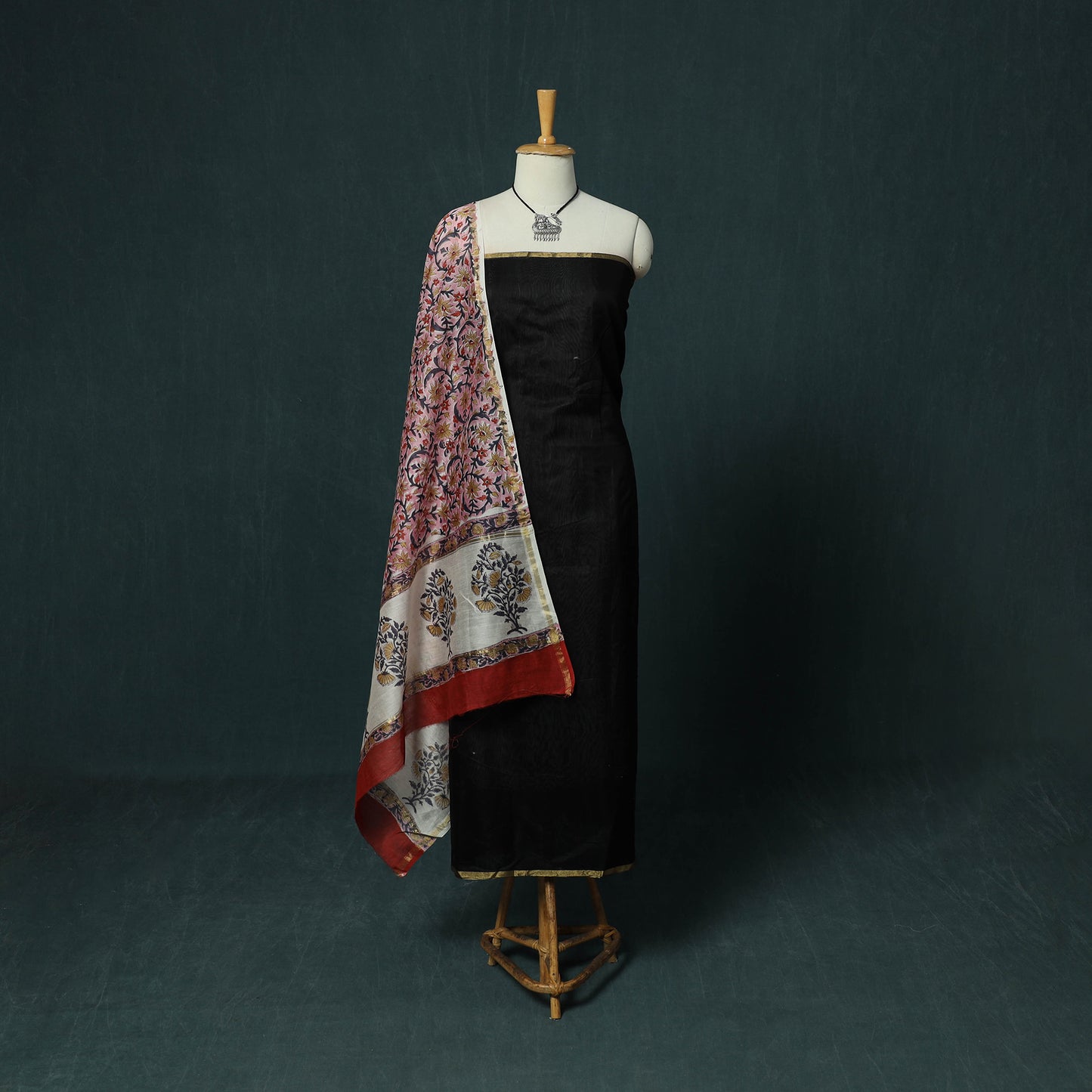 Handloom Chanderi Silk 2pc Unstitched Dress Material Kurta Set with Jewellery 11