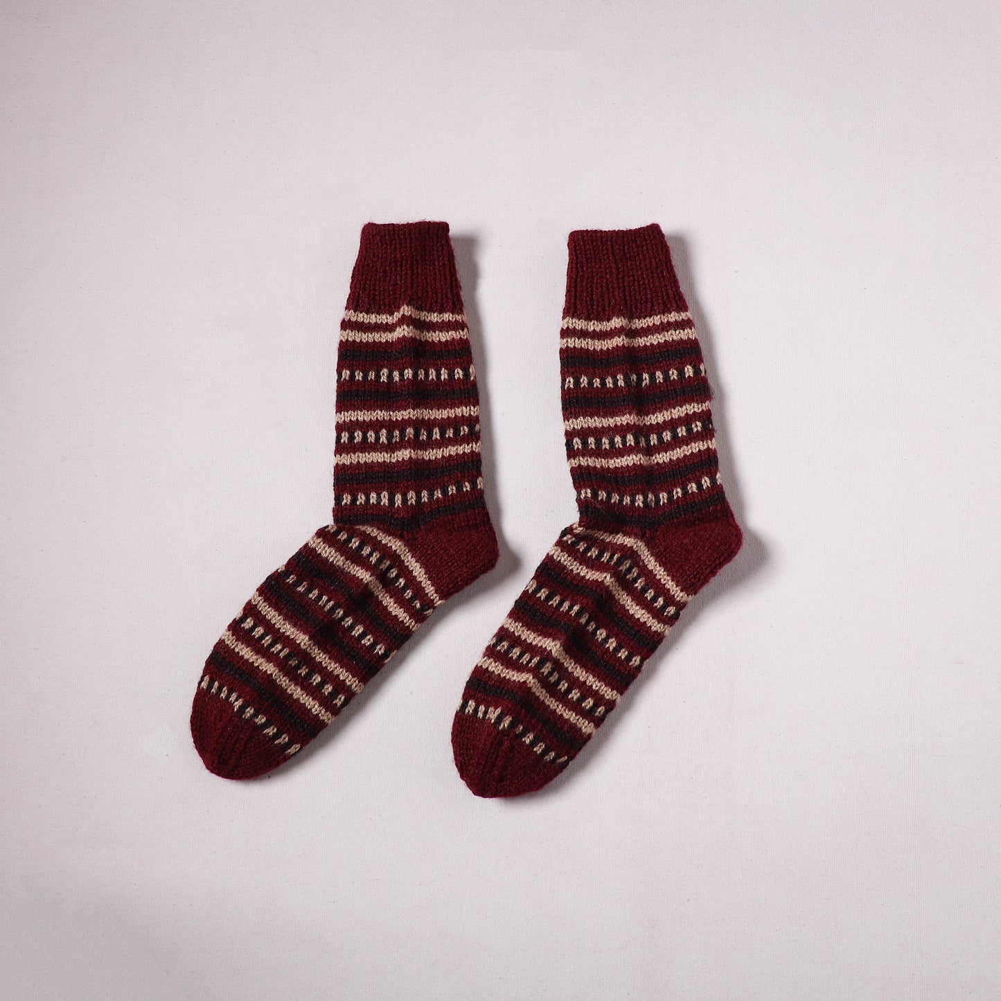 Acrylic Woolen Socks for Winter, Hand Knitted in Kumaun (Adults) 09