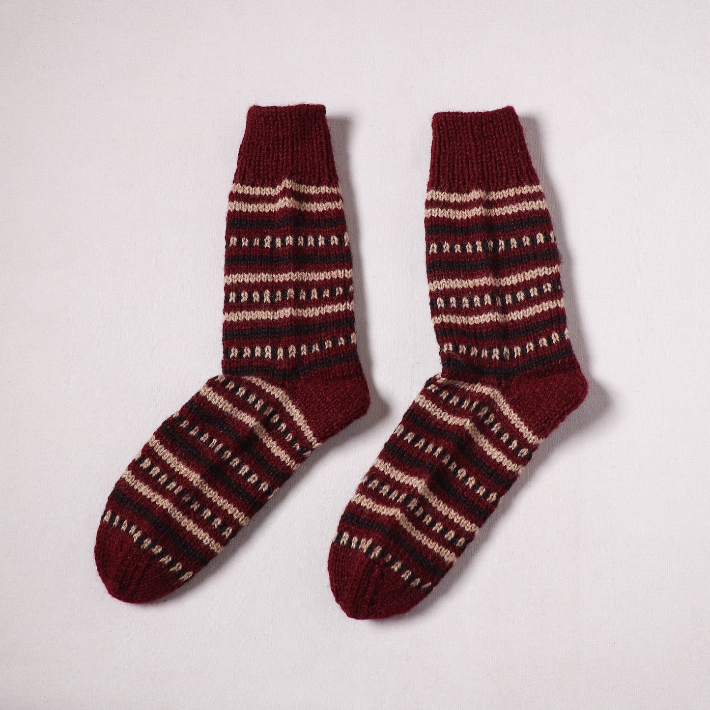 Acrylic Woolen Socks for Winter, Hand Knitted in Kumaun (Adults) 09