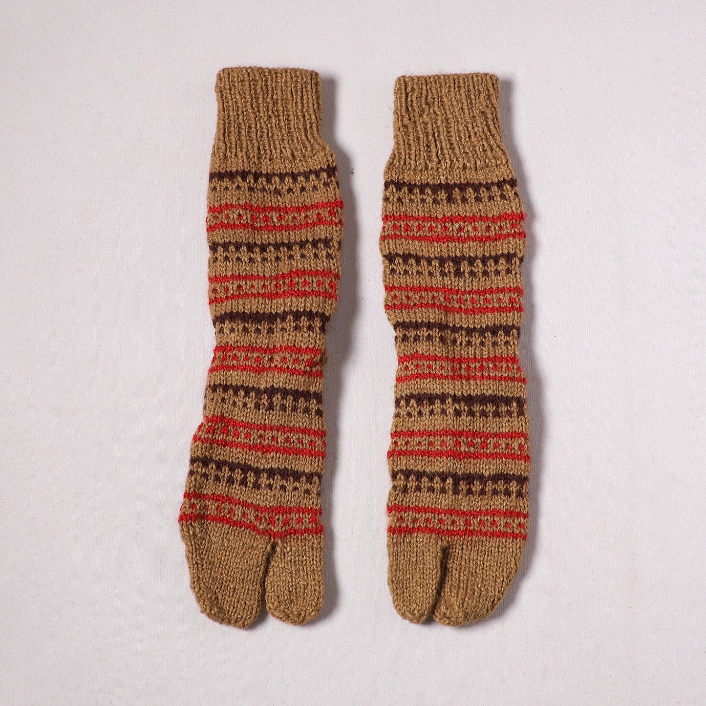 Acrylic Woolen Socks for Winter, Hand Knitted in Kumaun (Adults) 22