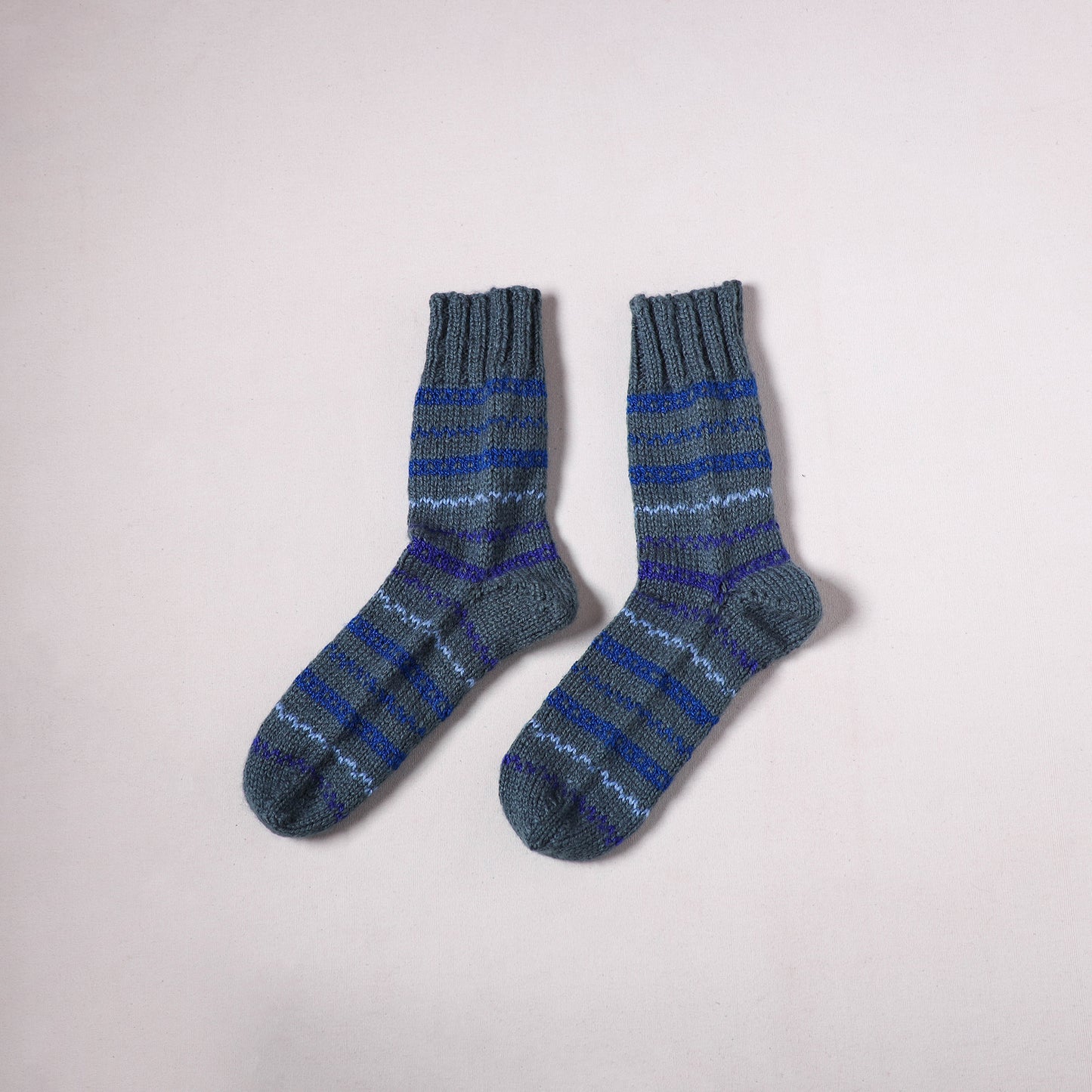 Acrylic Woolen Socks for Winter, Hand Knitted in Kumaun (Adults) 32