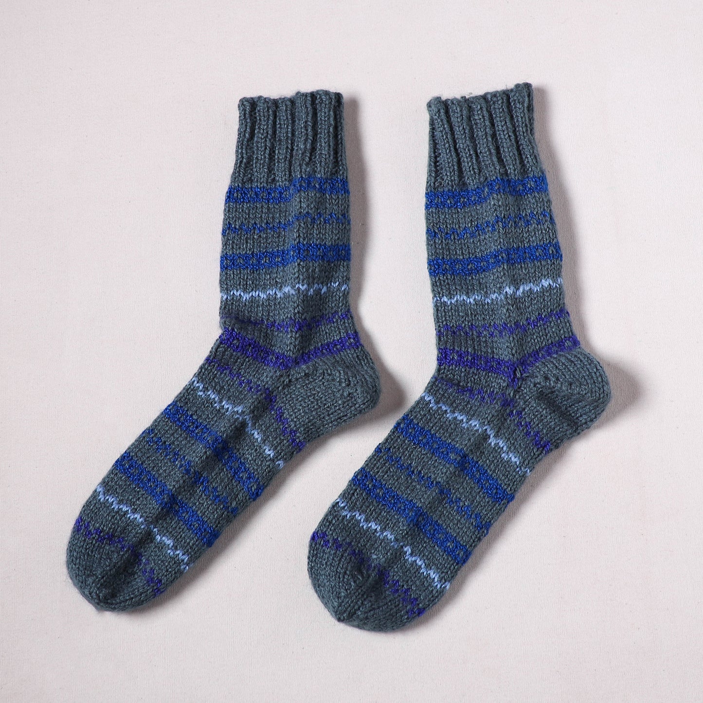 Acrylic Woolen Socks for Winter, Hand Knitted in Kumaun (Adults) 32