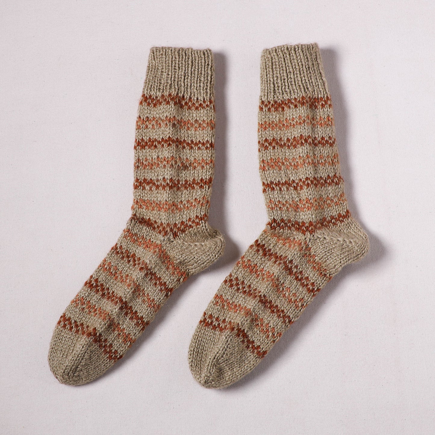 Acrylic Woolen Socks for Winter, Hand Knitted in Kumaun (Adults) 39