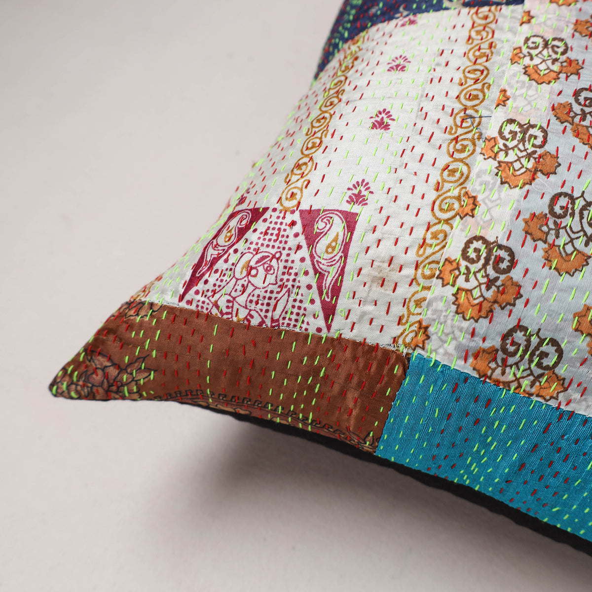 Tagai Patchwork Cushion Cover (16 x 16 in) 372