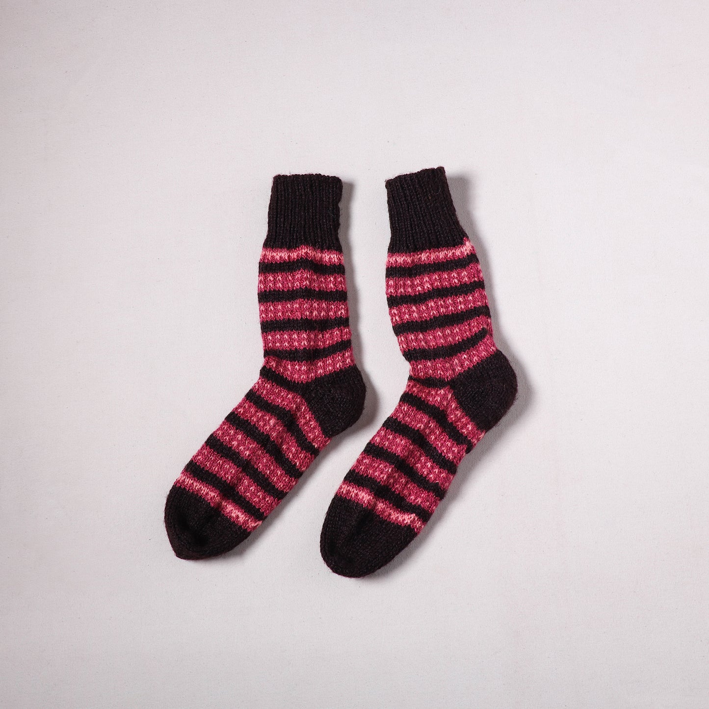 Acrylic Woolen Socks for Winter, Hand Knitted in Kumaun (Adults) 56