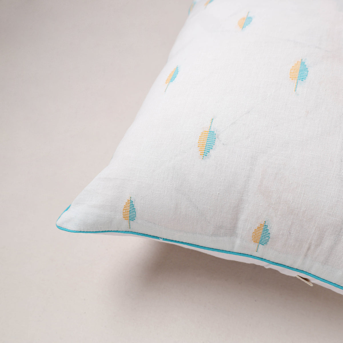 Jacquard Cushion Cover (16 x 16 in) 390