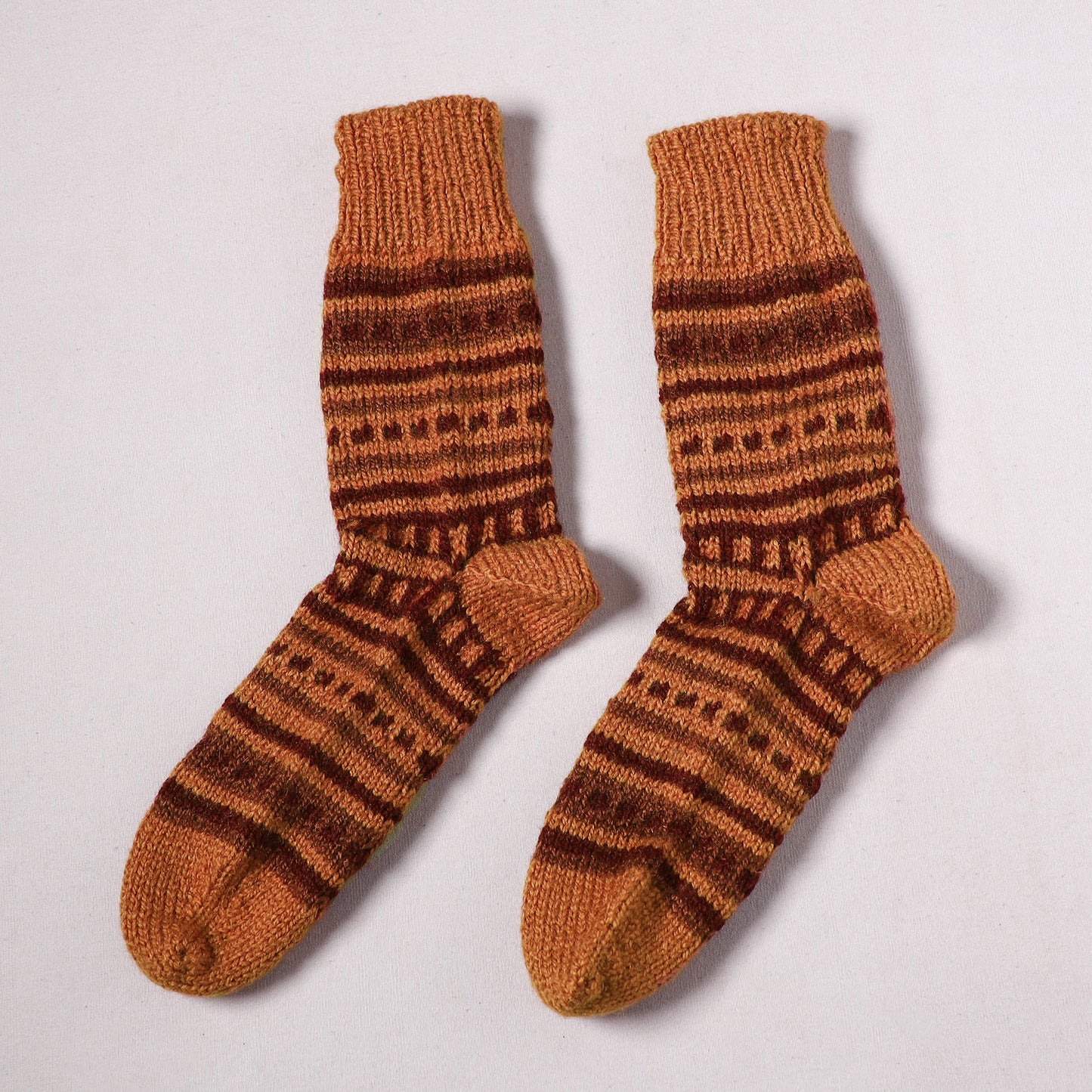 Acrylic Woolen Socks for Winter, Hand Knitted in Kumaun (Adults) 68