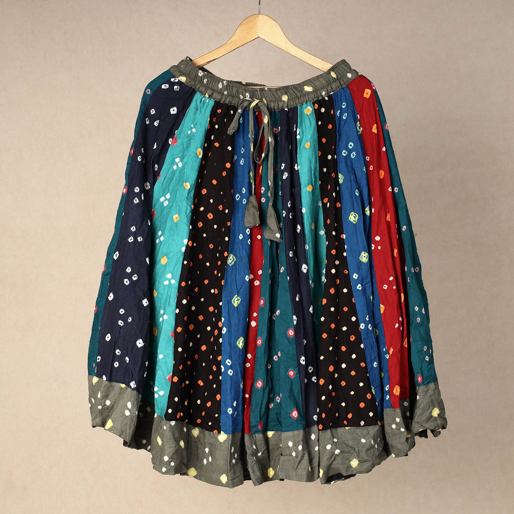 Ethnic Style Sequins Work Bandhej Skirt at Best Price in Jaipur | Jaipuri  Bandhej