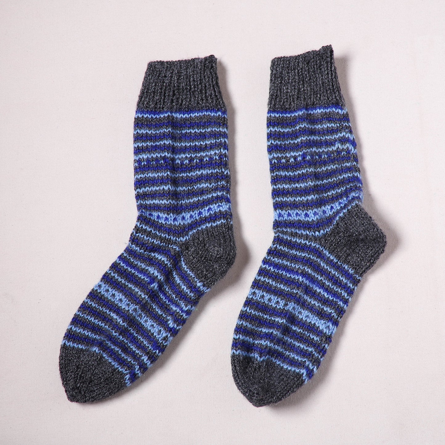 Acrylic Woolen Socks for Winter, Hand Knitted in Kumaun (Adults) 85