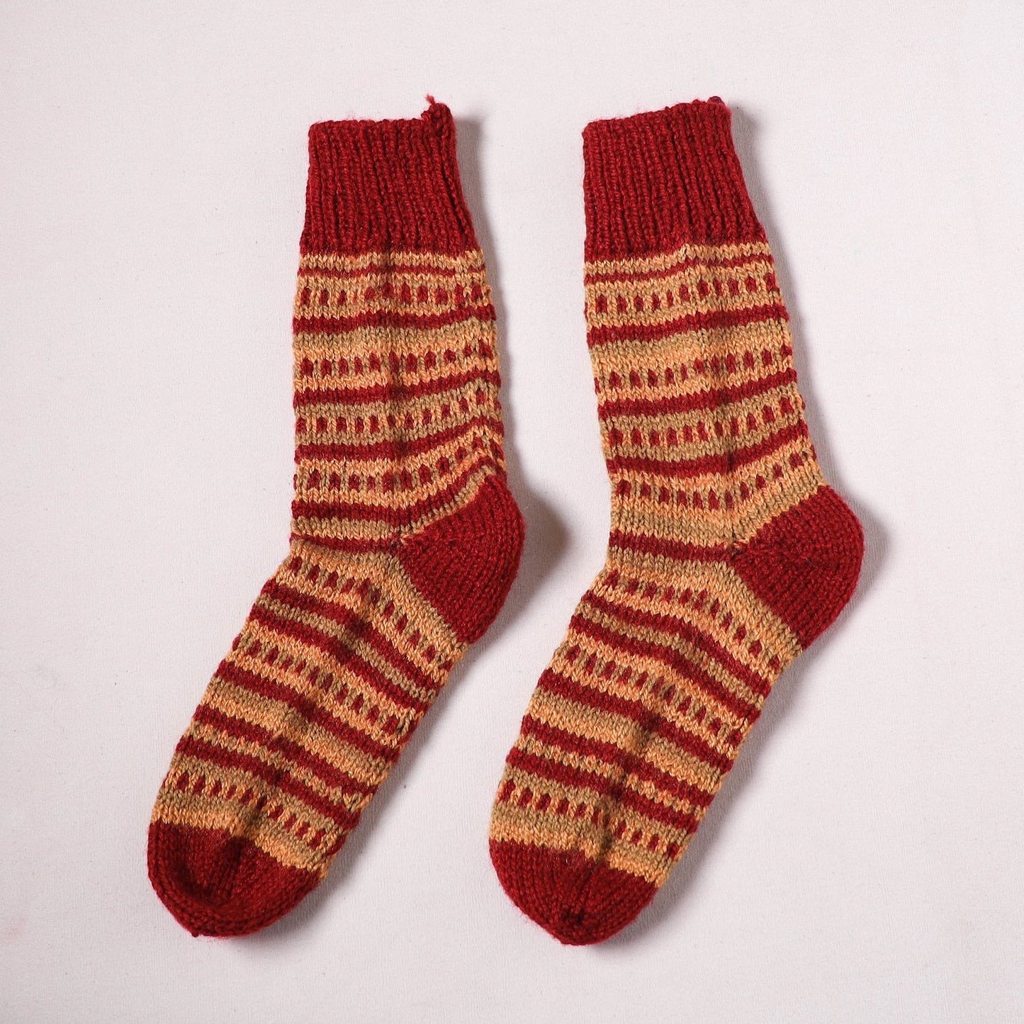 Acrylic Woolen Socks for Winter, Hand Knitted in Kumaun (Adults) 86
